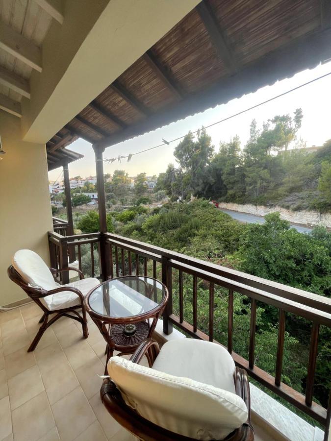 Pension Oasis Votsi  Exterior photo